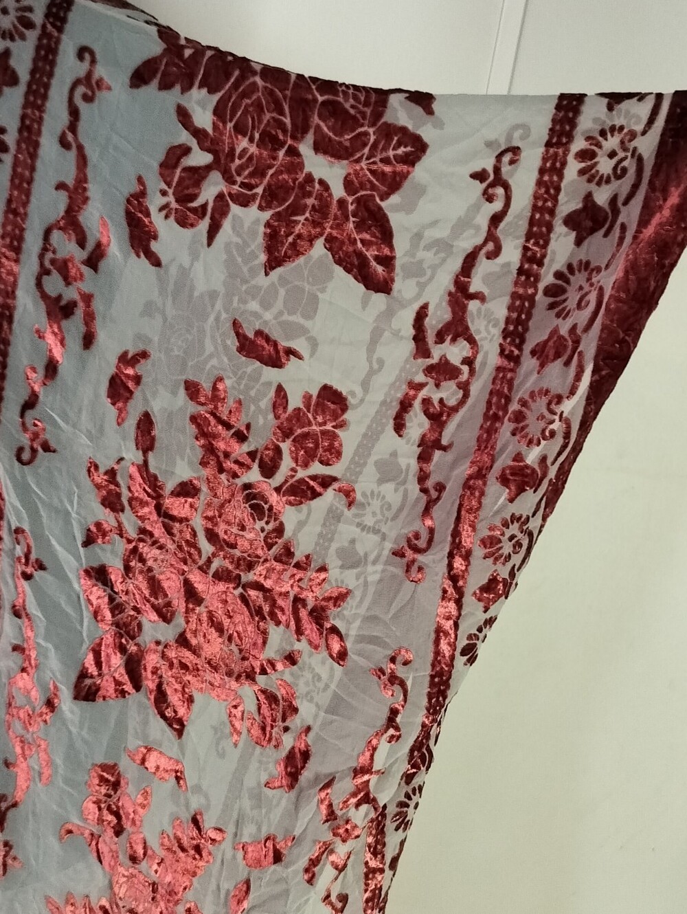 Velvet Burnout Floral Kimono - Red - Picture 3 of 3